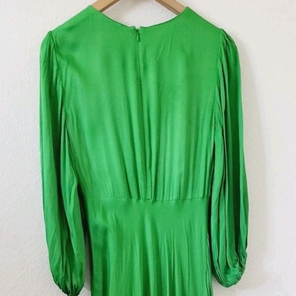Farm Rio Green Front Circle Cut Out Midi Dress w/Long Sleeves - Picture 8 of 9